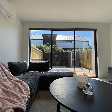 Luxury 2 Bedroom Townhouse Opposite Merivale Mall Christchurch Exterior photo